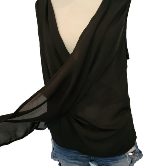 SOCIALITE Black Open Cross Front Asymmetrical Sheer Top Size L - Picture 4 of 10